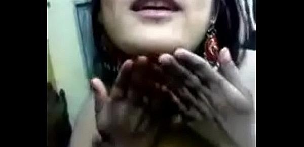  Bangali Muslim Girl showing Nude.......